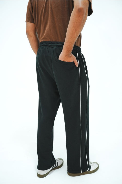 Flow Line Black