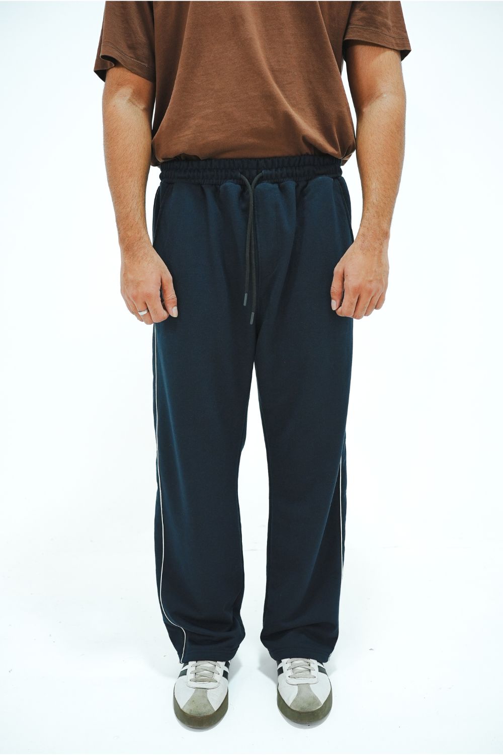 Flow Line Navy