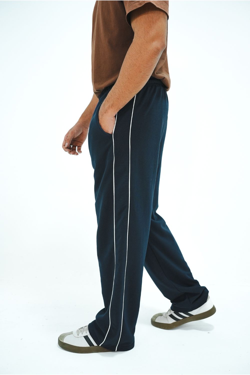 Flow Line Navy