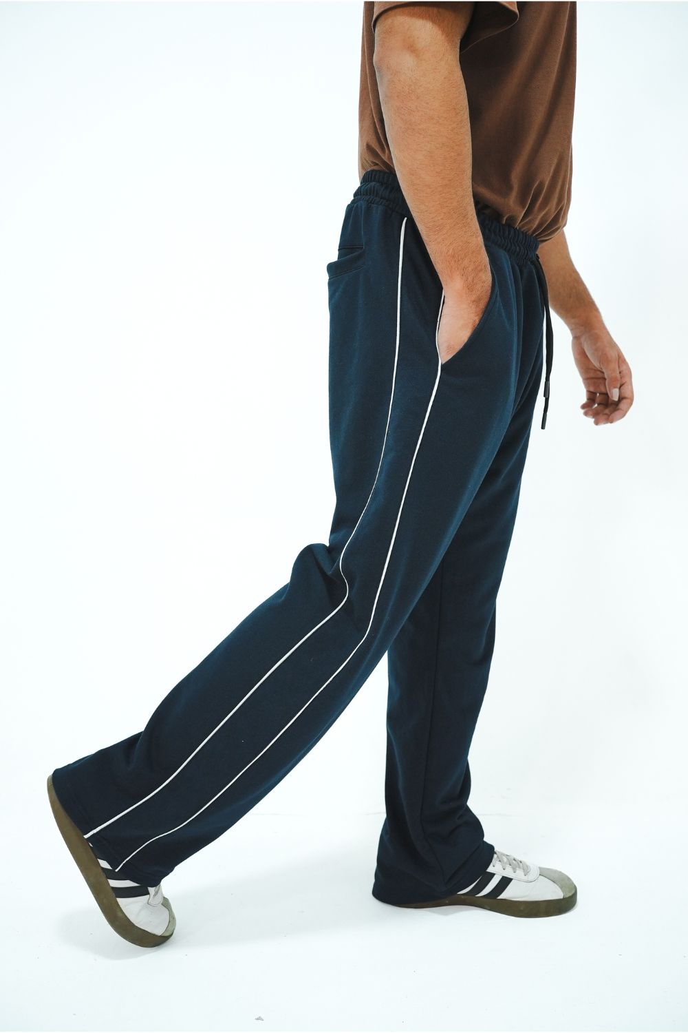 Flow Line Navy